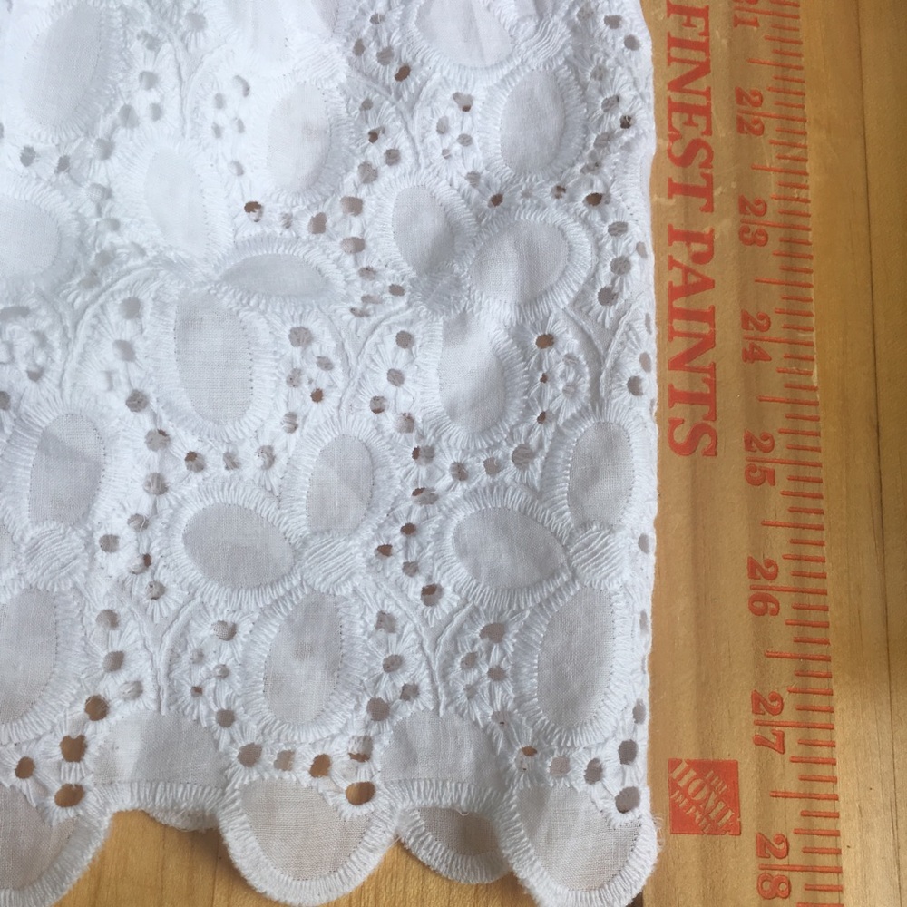 Summer eyelet dress size 0 strapless
